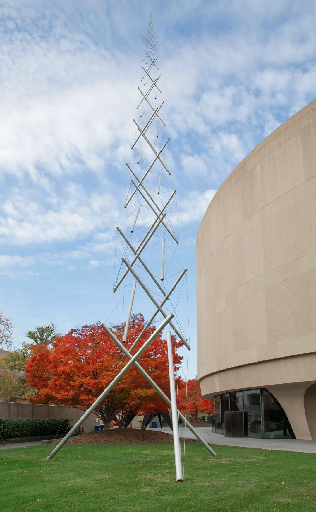 Kenneth Snelson's Needle Tower in the Hirshhorn Museum sculpture garden