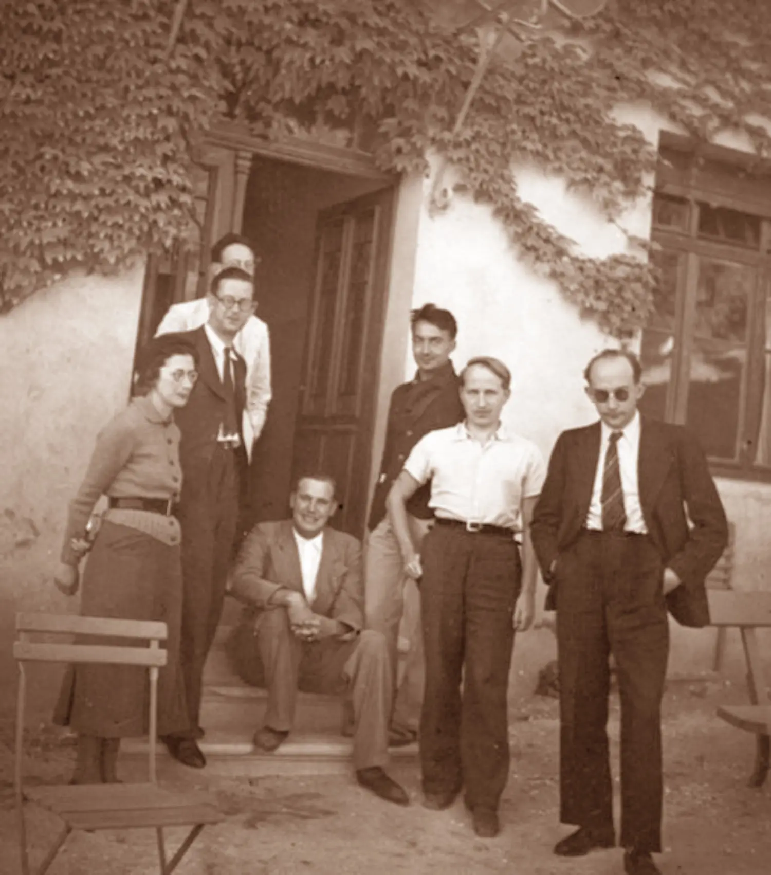 Bourbaki — the secret society's working rules and structure